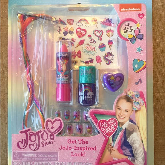 JoJo Siwa Makeup and Book Set - Picture 5 of 9